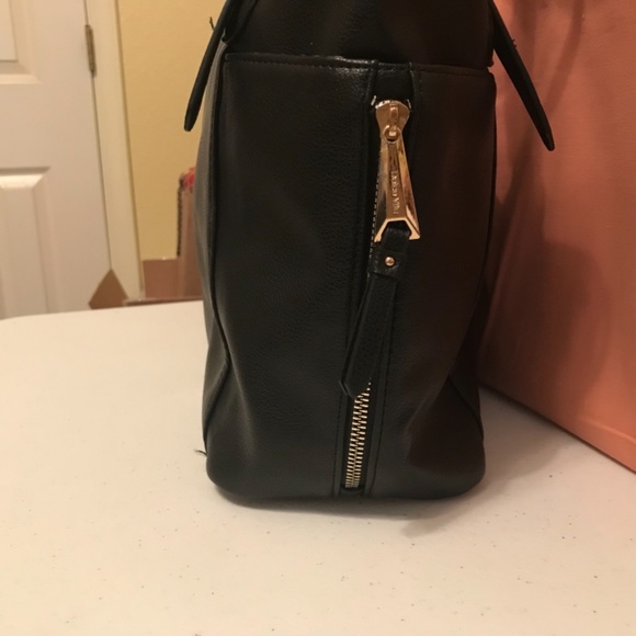 Dolce Vita Tote - Picture 4 of 5